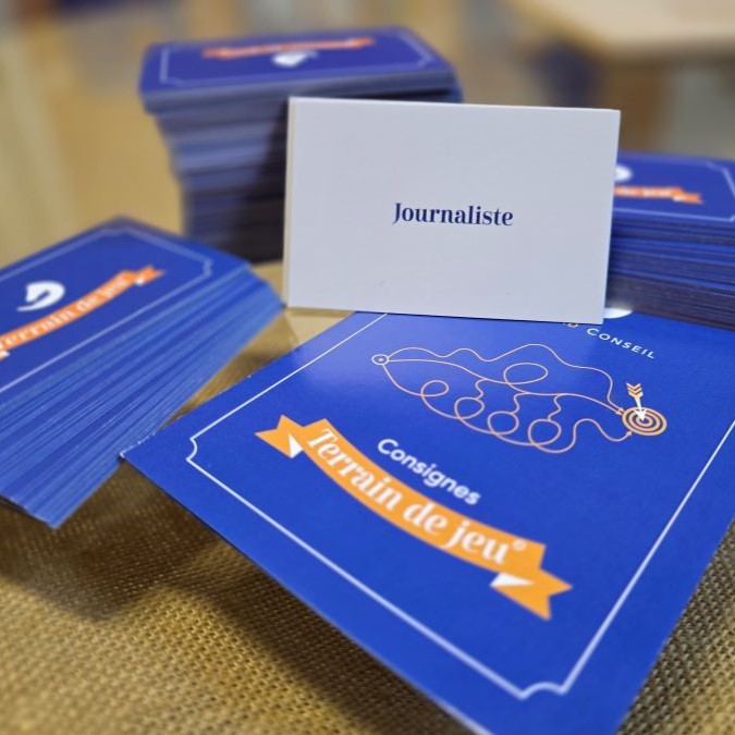 outil terrain de jeu cartes métiers